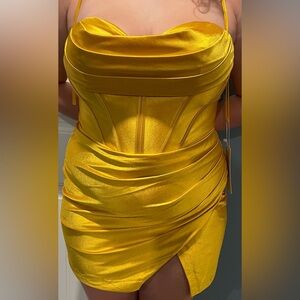 Elegant Yellow Satin mini Dress